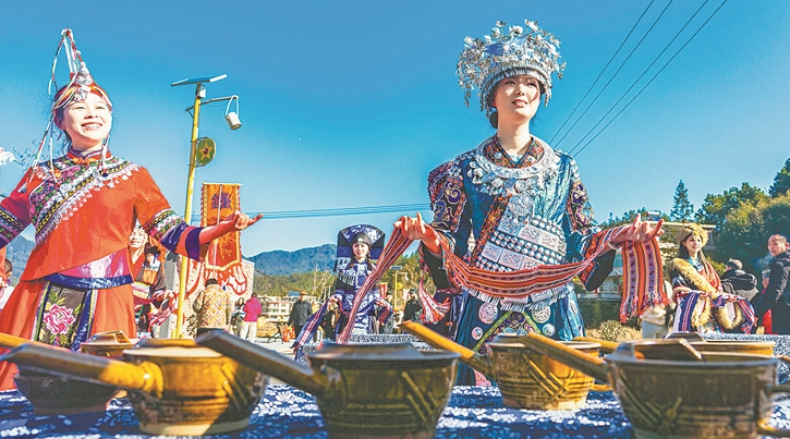 吉安青原区东固畲族乡敖上村举行晒冬会 点燃乡村旅游经济活力（图）