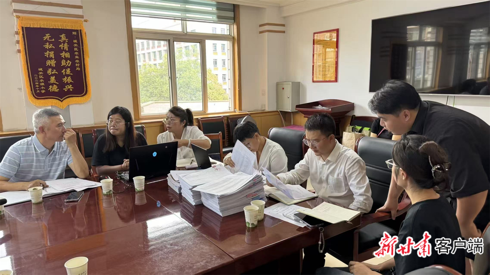 2025年，工作人员在兰州市城关区开展农村集体“三资”专项审计。