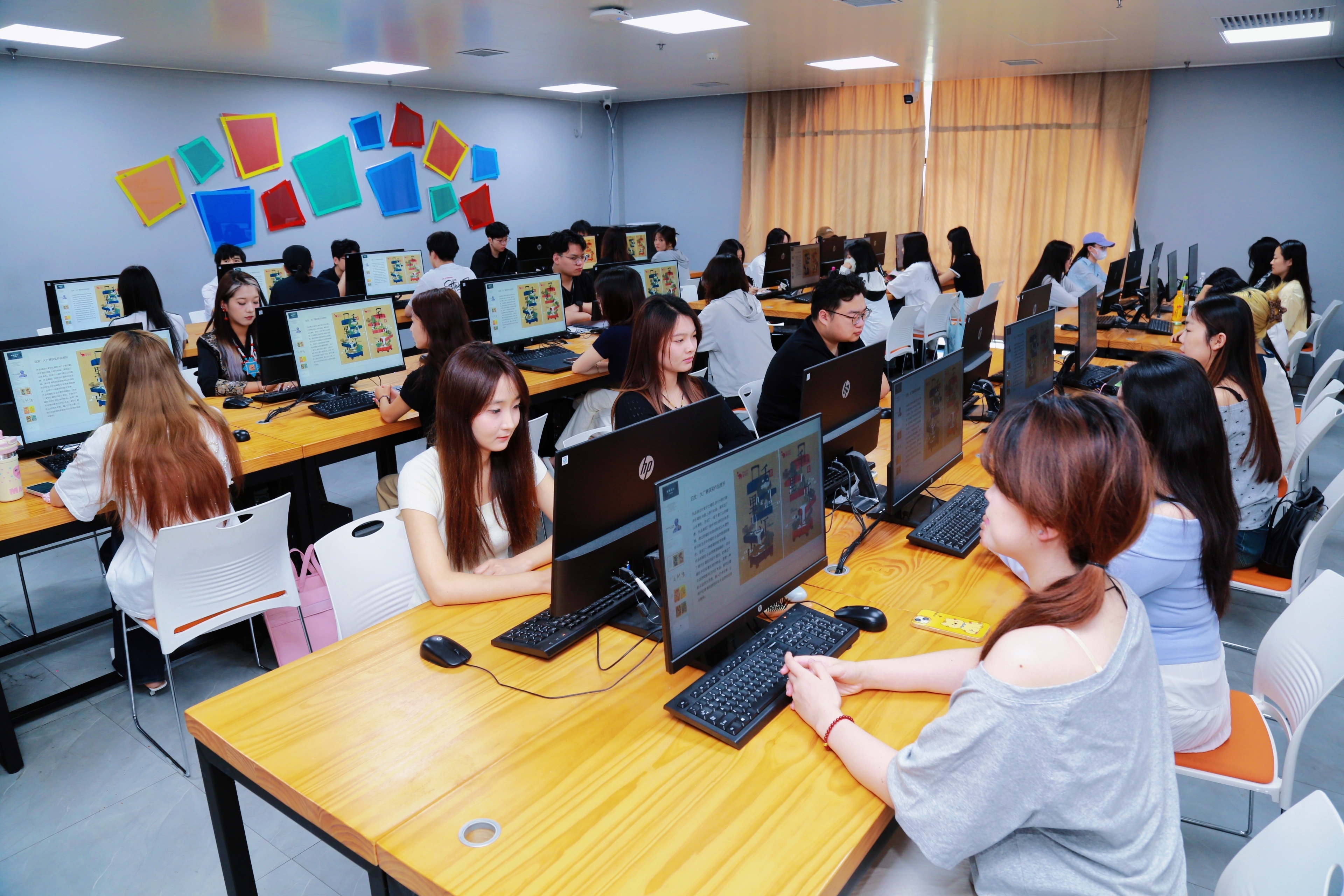 數字媒體教育新標桿 西安外事學院的辦學突圍戰