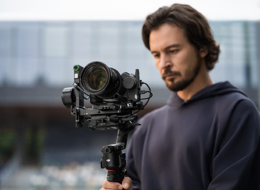 大疆DJI RS 5稳定器正式发布:轻量化机身支持全新跟踪模块 售3099元起