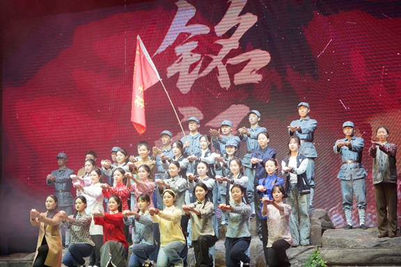 特稿·梁平|江苏省戏校:一堂思政课演变成一台剧的能量置顶