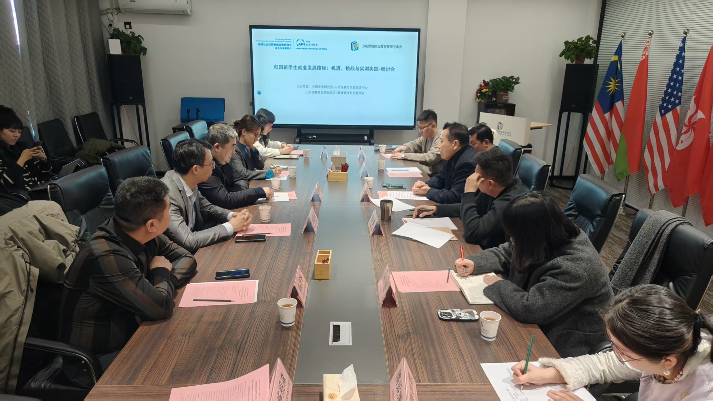 山东济南:探索归国留学生就业发展路径 全球变铸训练营正式启动