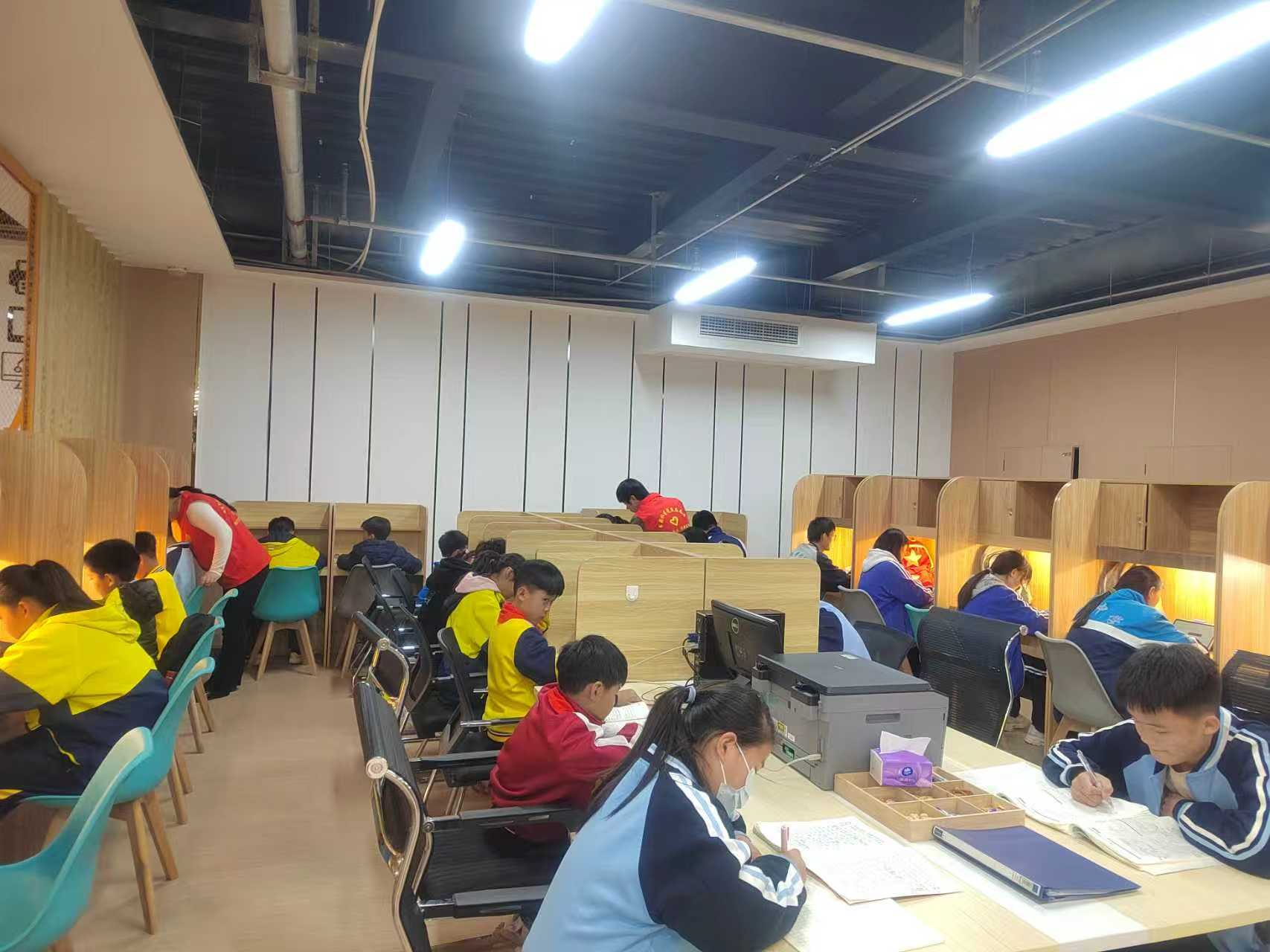 鹤壁市淇滨区书苑社区：织密网格强队伍 暖心服务筑邻治