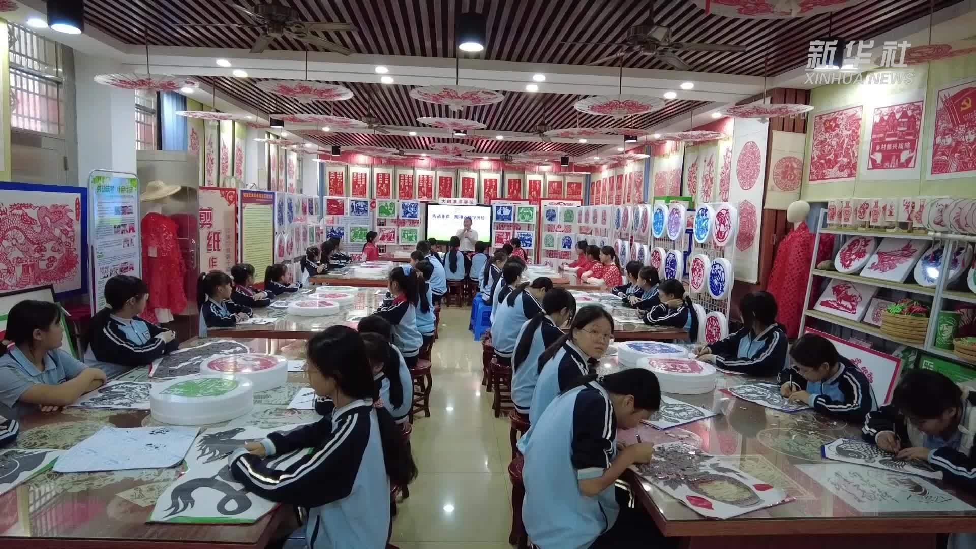 非遗剪纸 指尖传韵_凤凰网视频_凤凰网