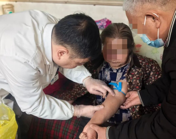 宁晋县医院开展入户健康体检、义诊宣教活动