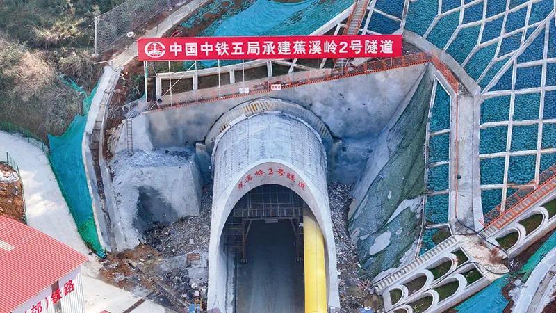 01版时政封面-10.jpg