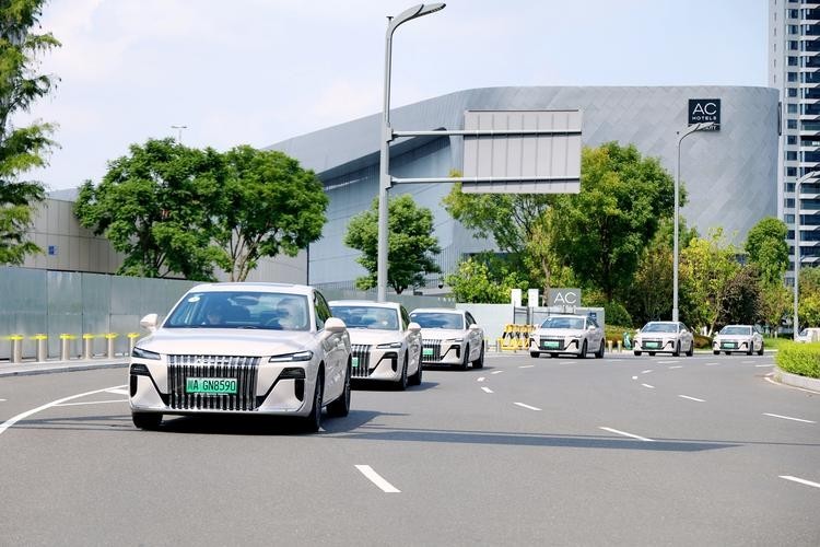 10万级混动家轿选什么？荣威M7 DMH 8.58万起给出最优解