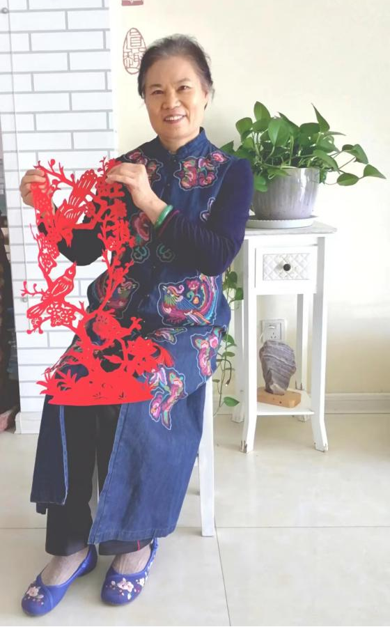 陈秀兰——妙手剪出美世界