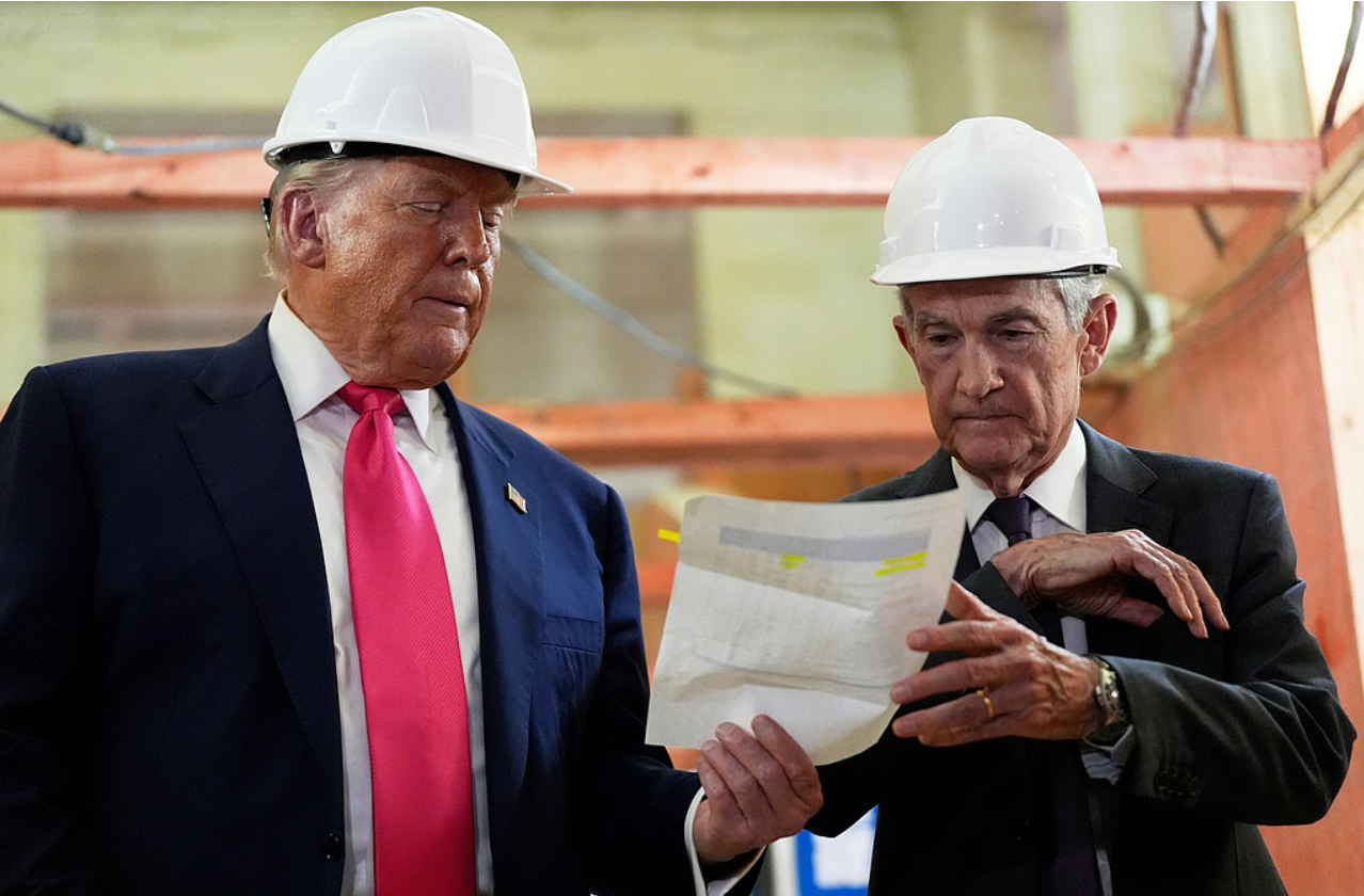 特朗普正“代美联储管利率”？美国抵押贷款利率三年来首次跌破6%