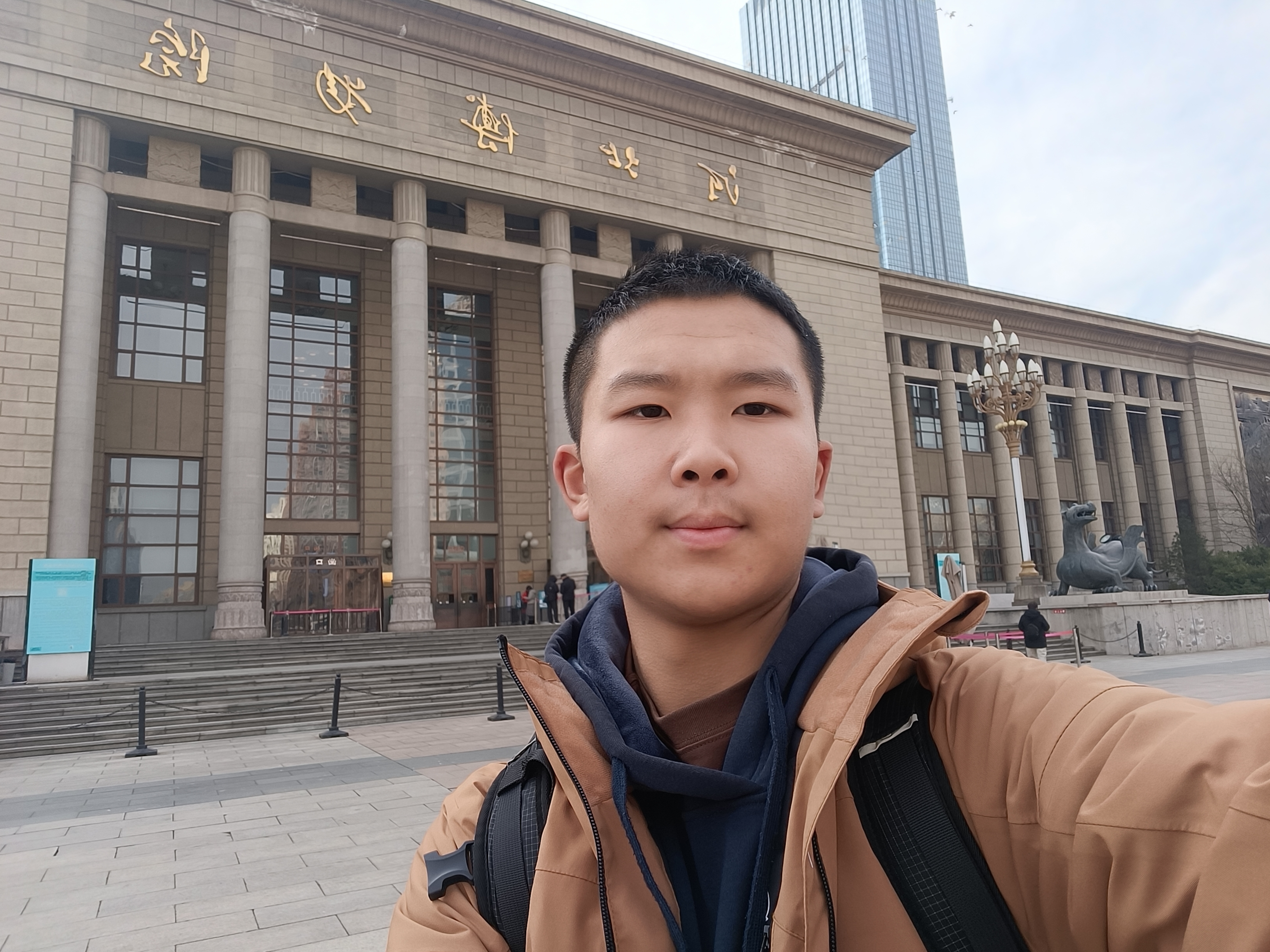 徐凯睿参观河北博物院。徐凯睿提供