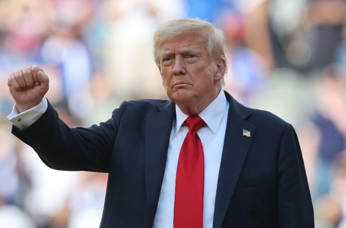 特朗普声称对伊朗有很多军事选项,美媒:他没有