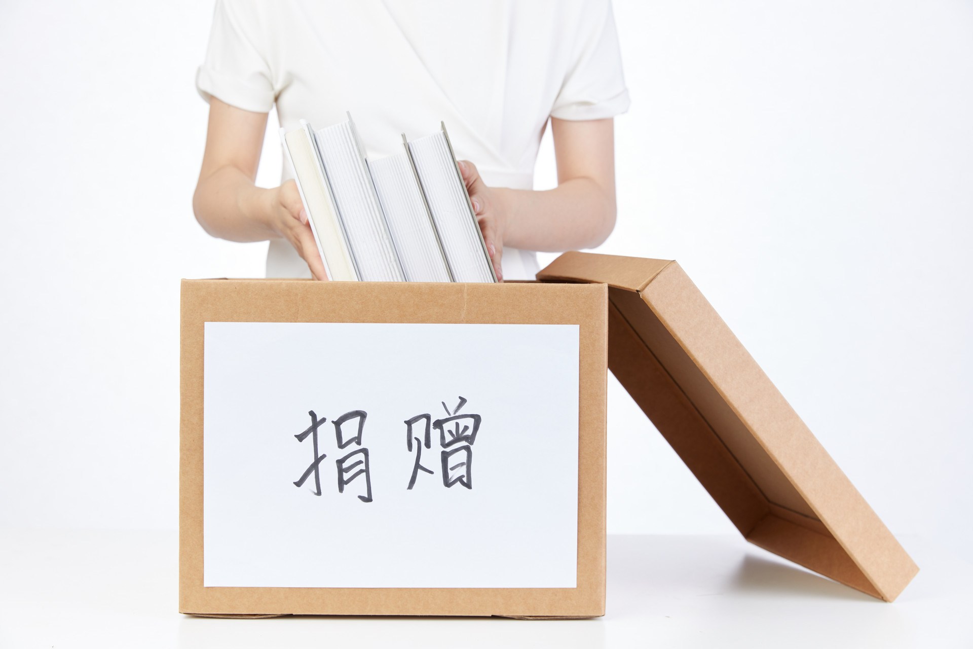 深入推进青少年阅读推广工作 即墨区举办书籍捐赠仪式