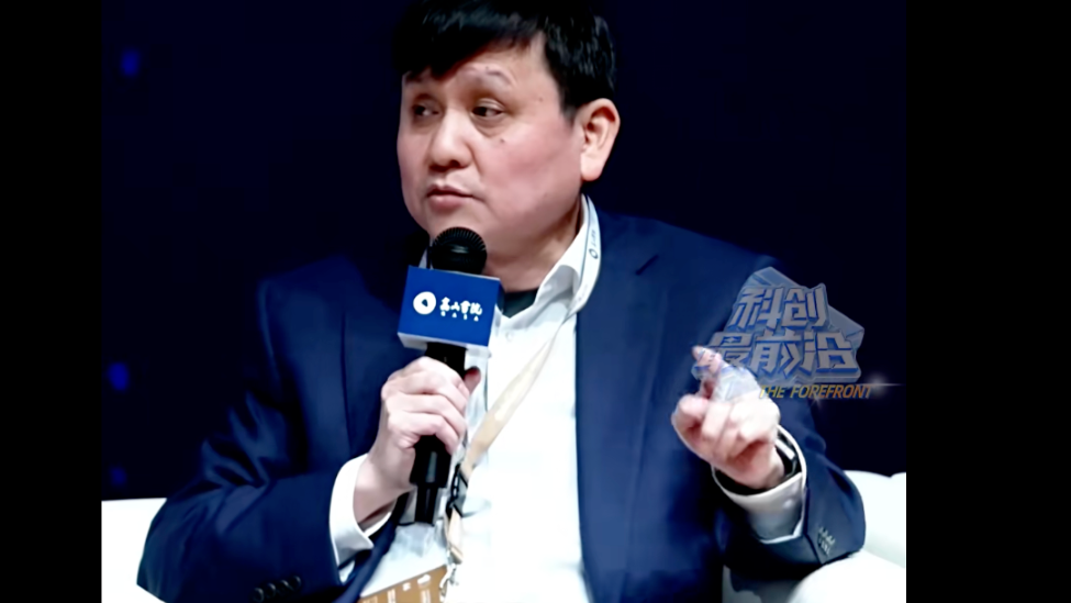 张文宏称拒绝将AI引入医院病历系统 医生要先有能力鉴别AI的对错_凤凰网