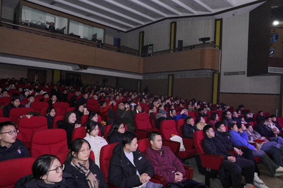 特稿·梁平|江苏省戏校:一堂思政课演变成一台剧的能量置顶