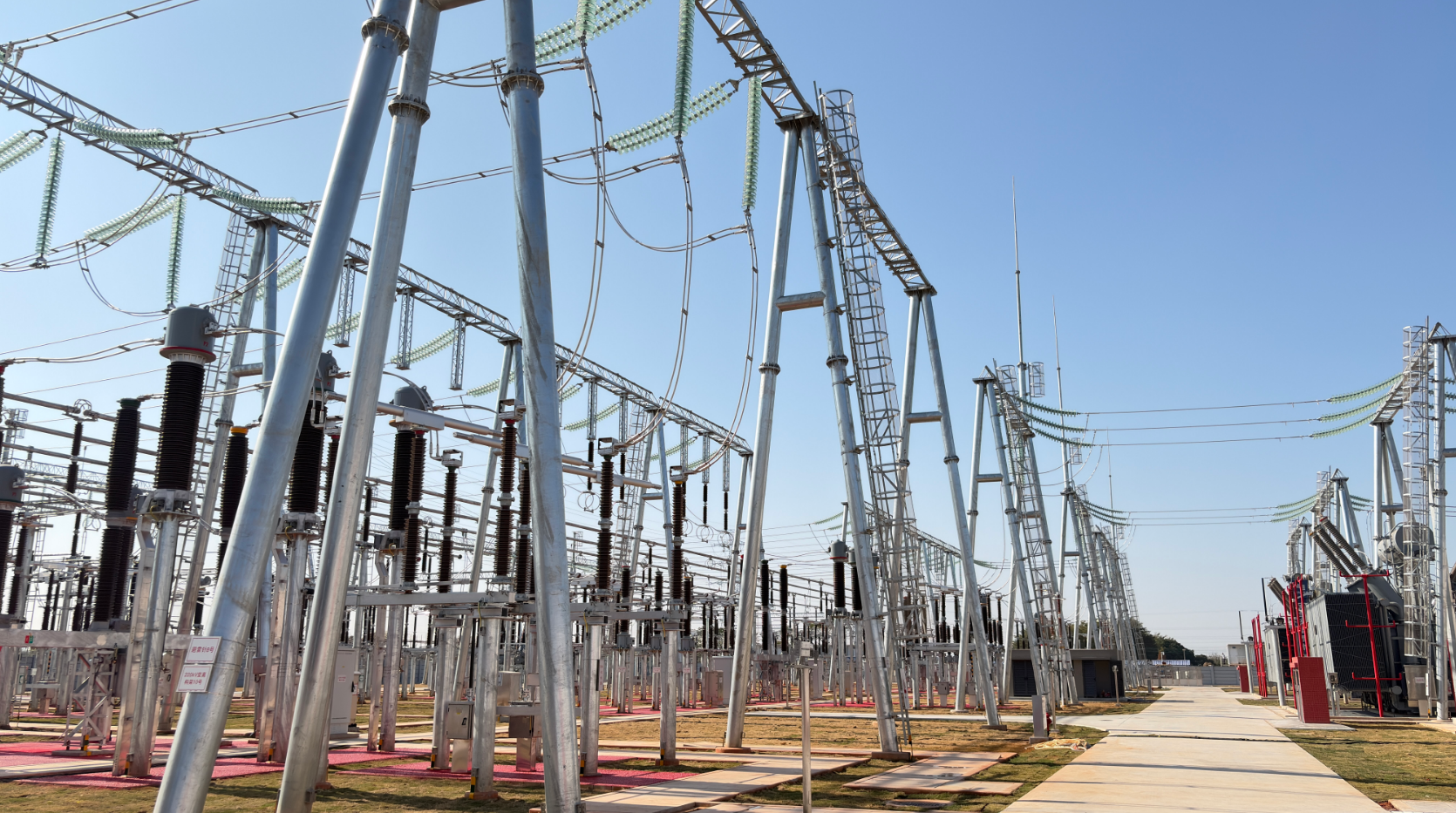 佛山220千伏瑞丰输变电工程竣工。(李杰 摄)