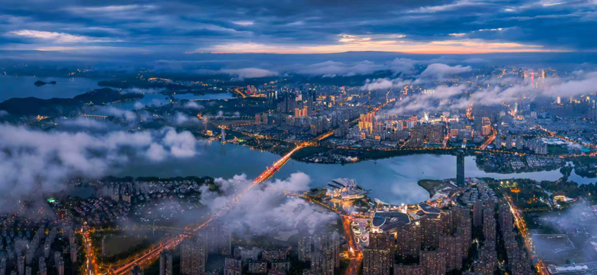 “貌”变滨湖：湖湾焕新，精致之城