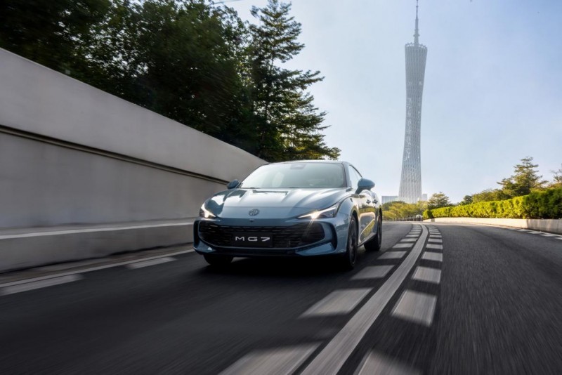 MG7 2026款以全系标配践行平权，高端轿跑体验触手可及