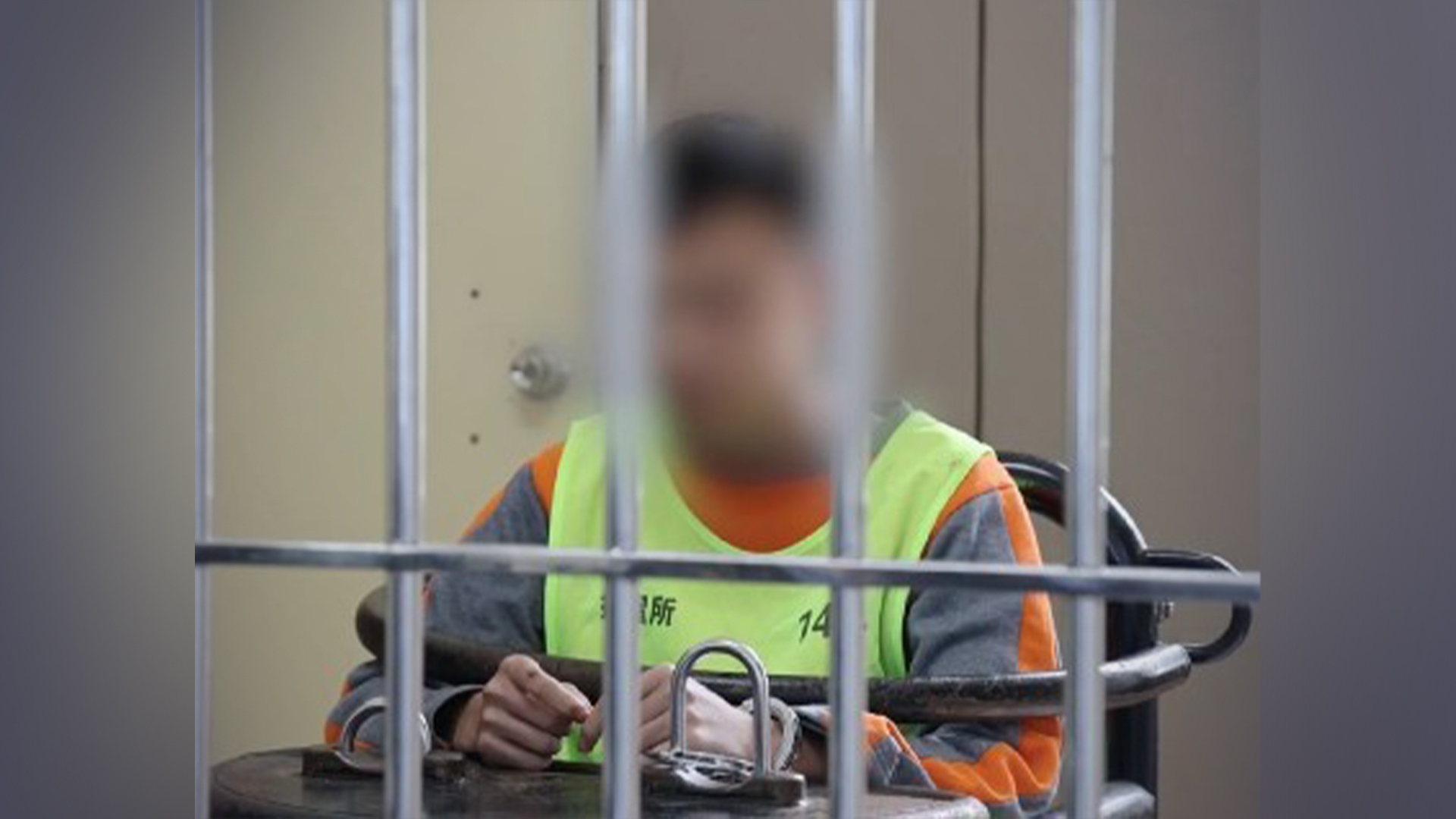 3名15岁少年因持械追打他人，涉嫌寻衅滋事，被依法执行行政拘留13天，打人男生：忘记过了1月1日了