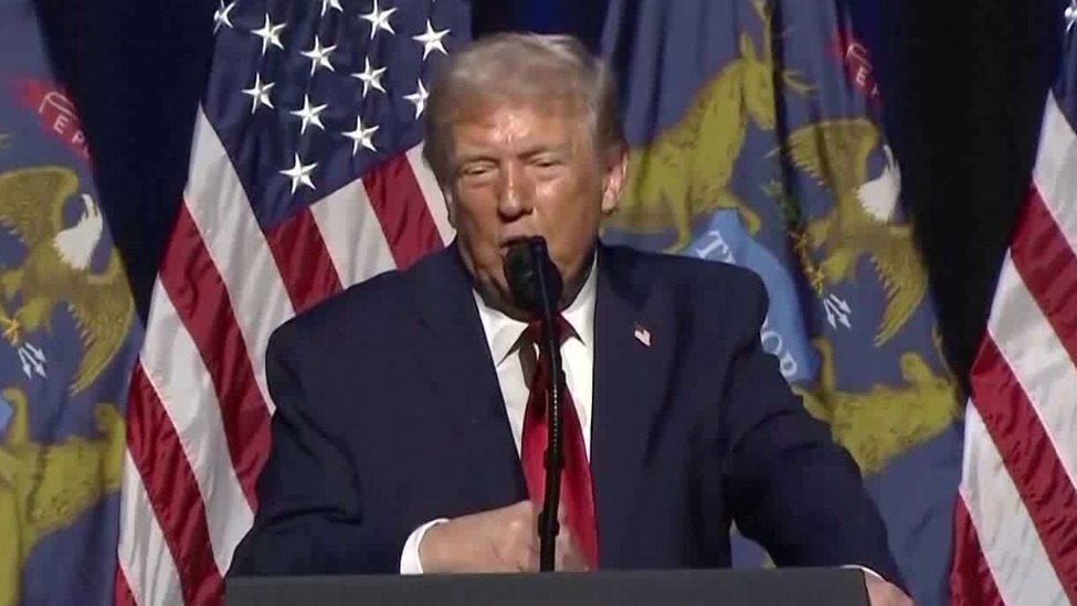 特朗普再批鲍威尔，美联储独立性再受冲击