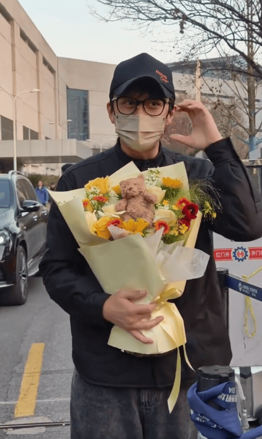 孙俪曾透露说邓超的腰围小了10cm。