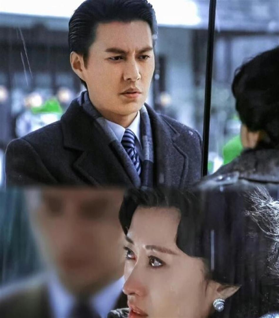 人民日报点名刘敏涛，释放两大信号，原来靳东一个字都没说错(图20)