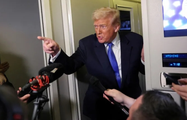 特朗普:我们的一支无敌舰队正朝伊朗驶去