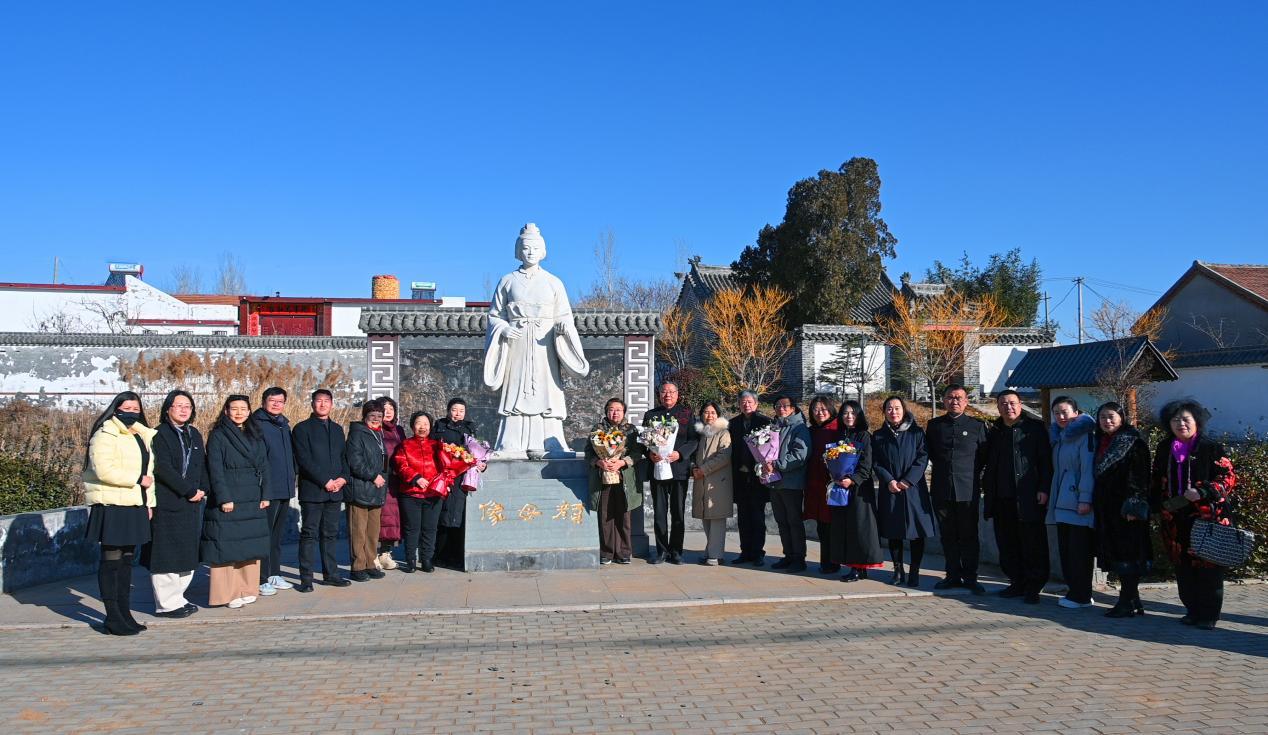 张银俊和她的青爱基金会与母爱书院