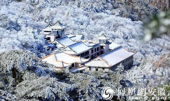 安徽黄山:雪落黄山,宛如人间仙境