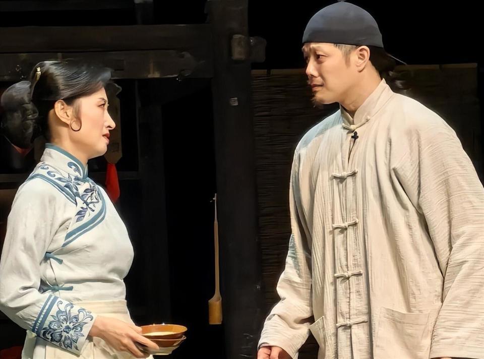 人民日报点名刘敏涛，释放两大信号，原来靳东一个字都没说错(图29)