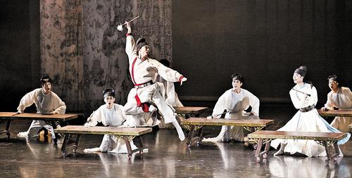 1月14日，舞剧《颜真卿》演出现场。本报记者 贾恒摄