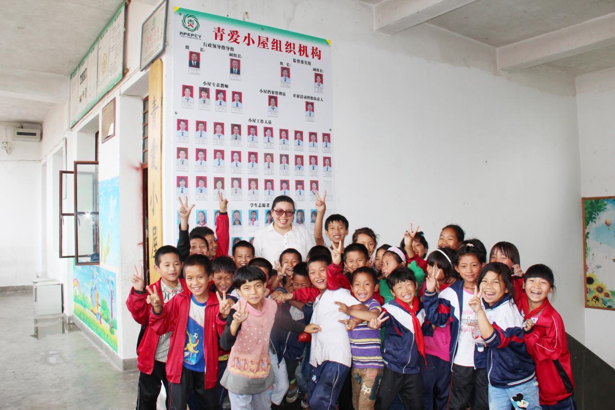 张银俊和她的青爱基金会与母爱书院