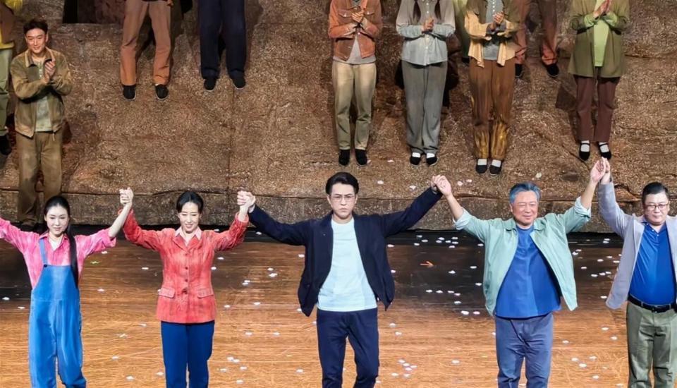 人民日报点名刘敏涛，释放两大信号，原来靳东一个字都没说错(图23)