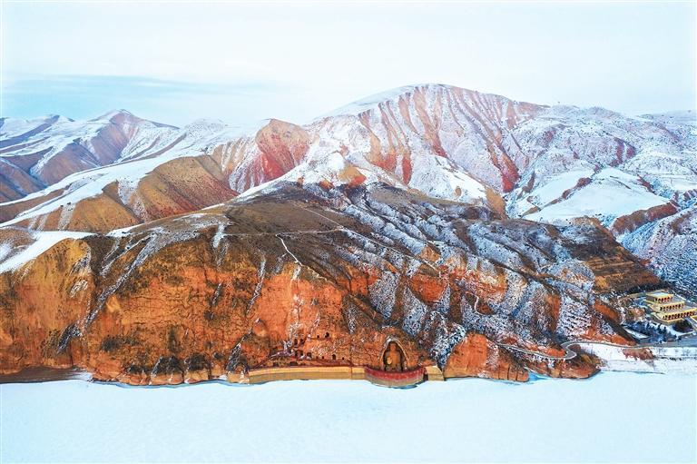 天梯山石窟雪景　姜爱平