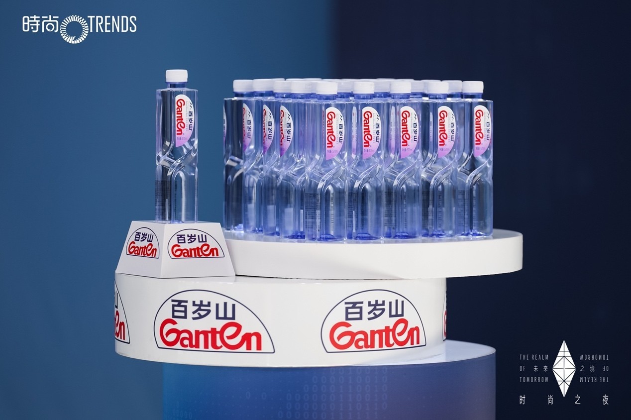 官方指定用水百岁山