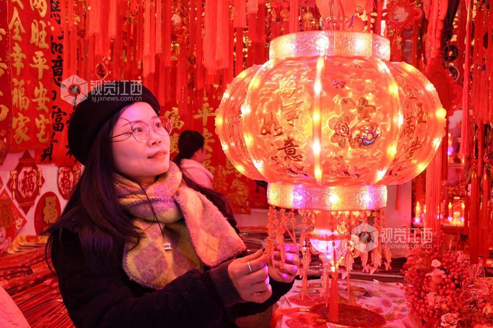 江西南丰：饰品红火年味浓（图）