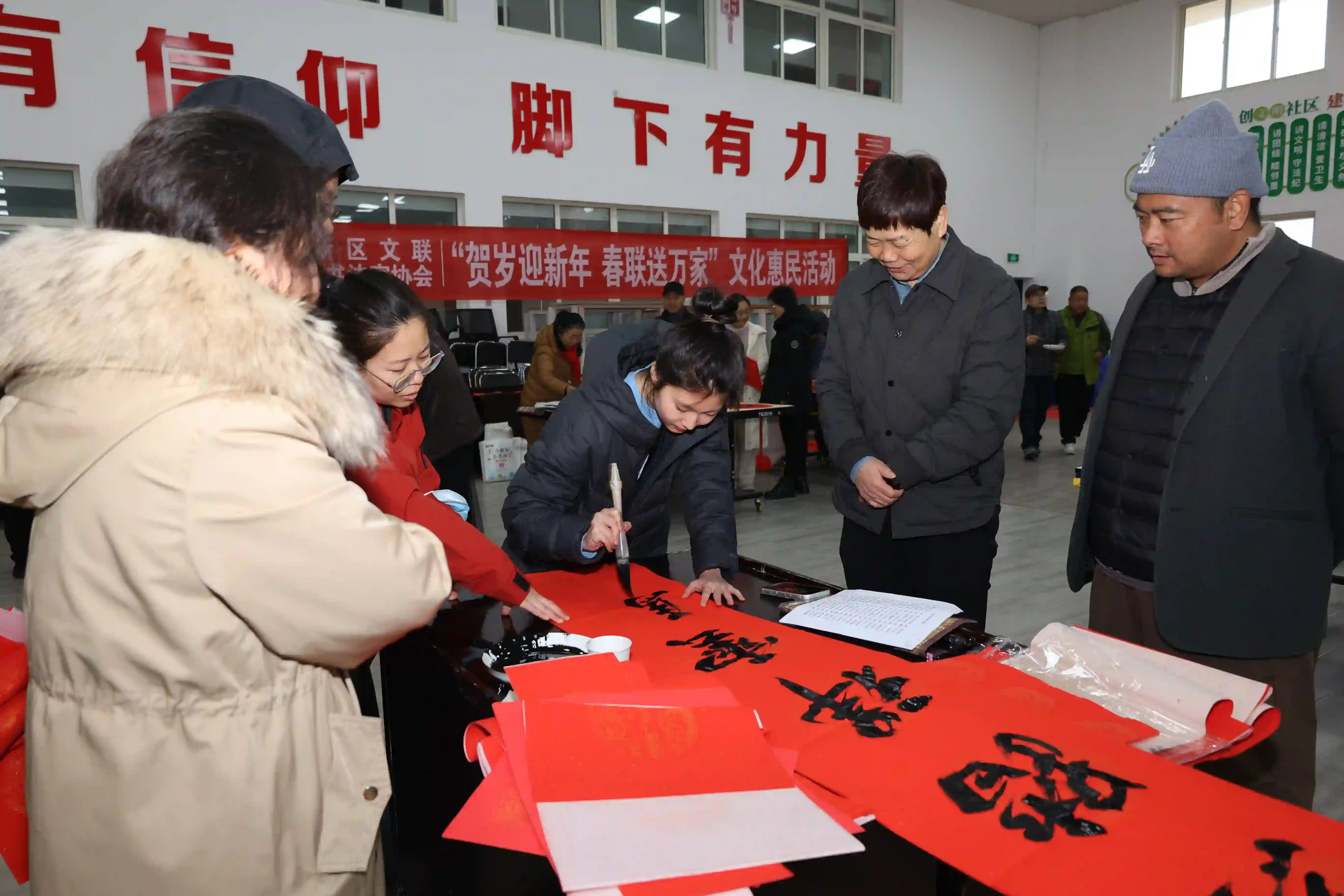 西安高新区“我们的节日•春节”文化惠民活动走进草堂街道