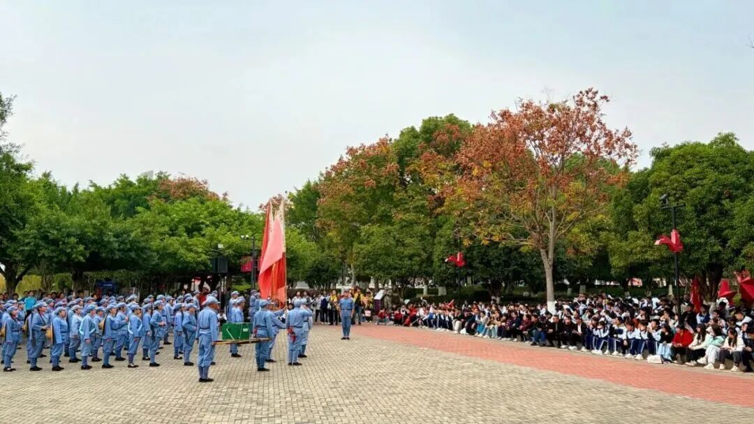 赣州“跟着红军+”红色国防教育研学热持续升温