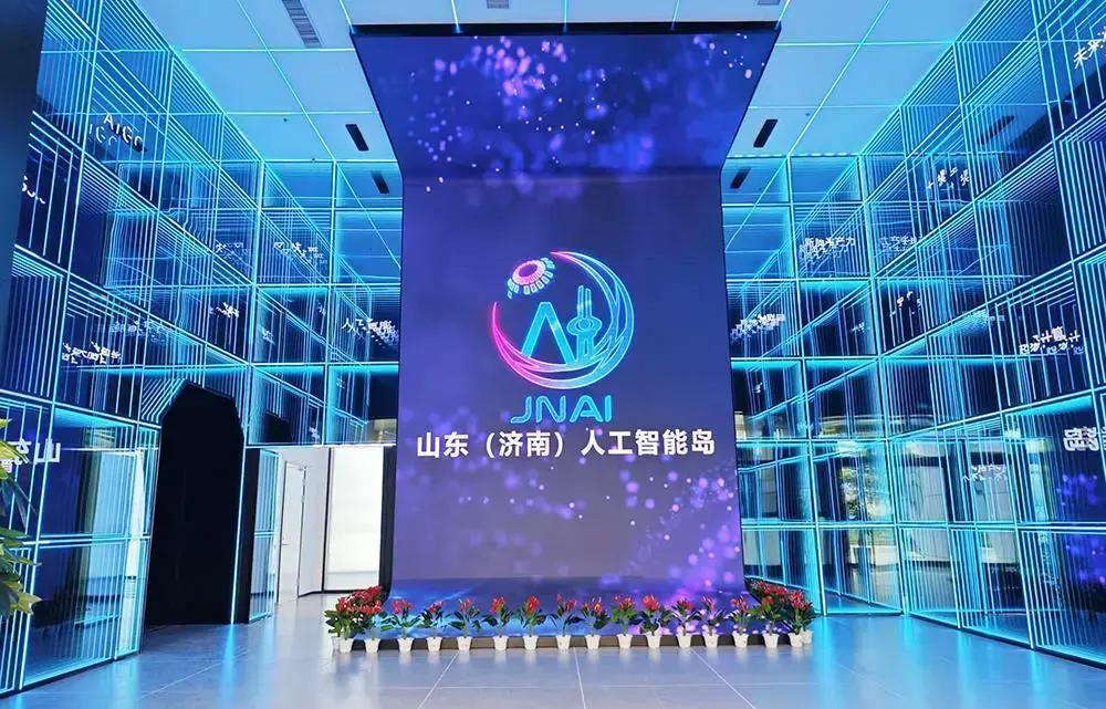 凤观 | 同比增长5.5%，山东GDP昂首跨过十万亿元