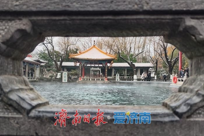 一年四季 泉在济南丨雪润泉城！趵突泉再现“云雾润蒸”胜景