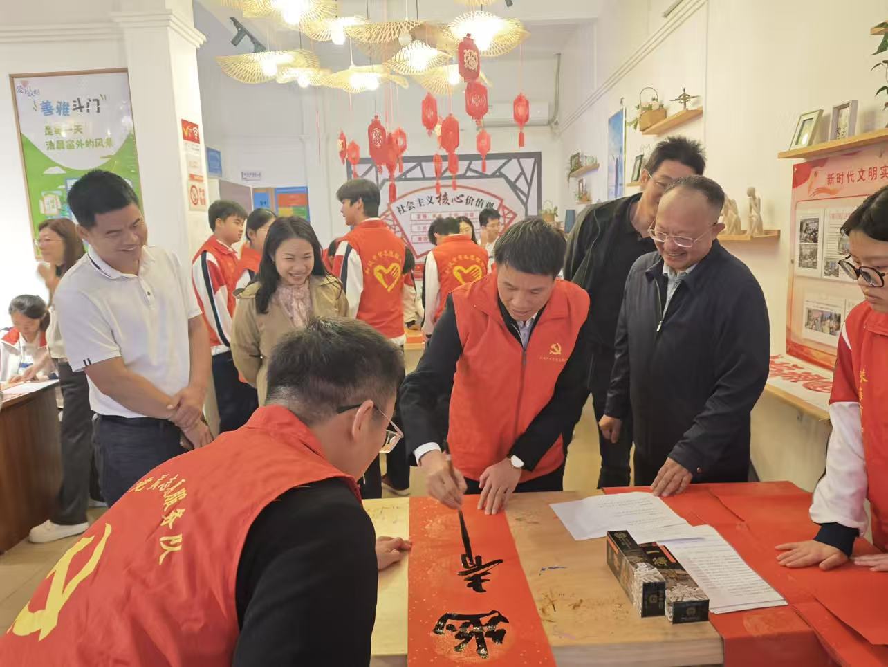 大寒送暖，翰墨传情 珠海斗门镇校携手开展新春惠民活动