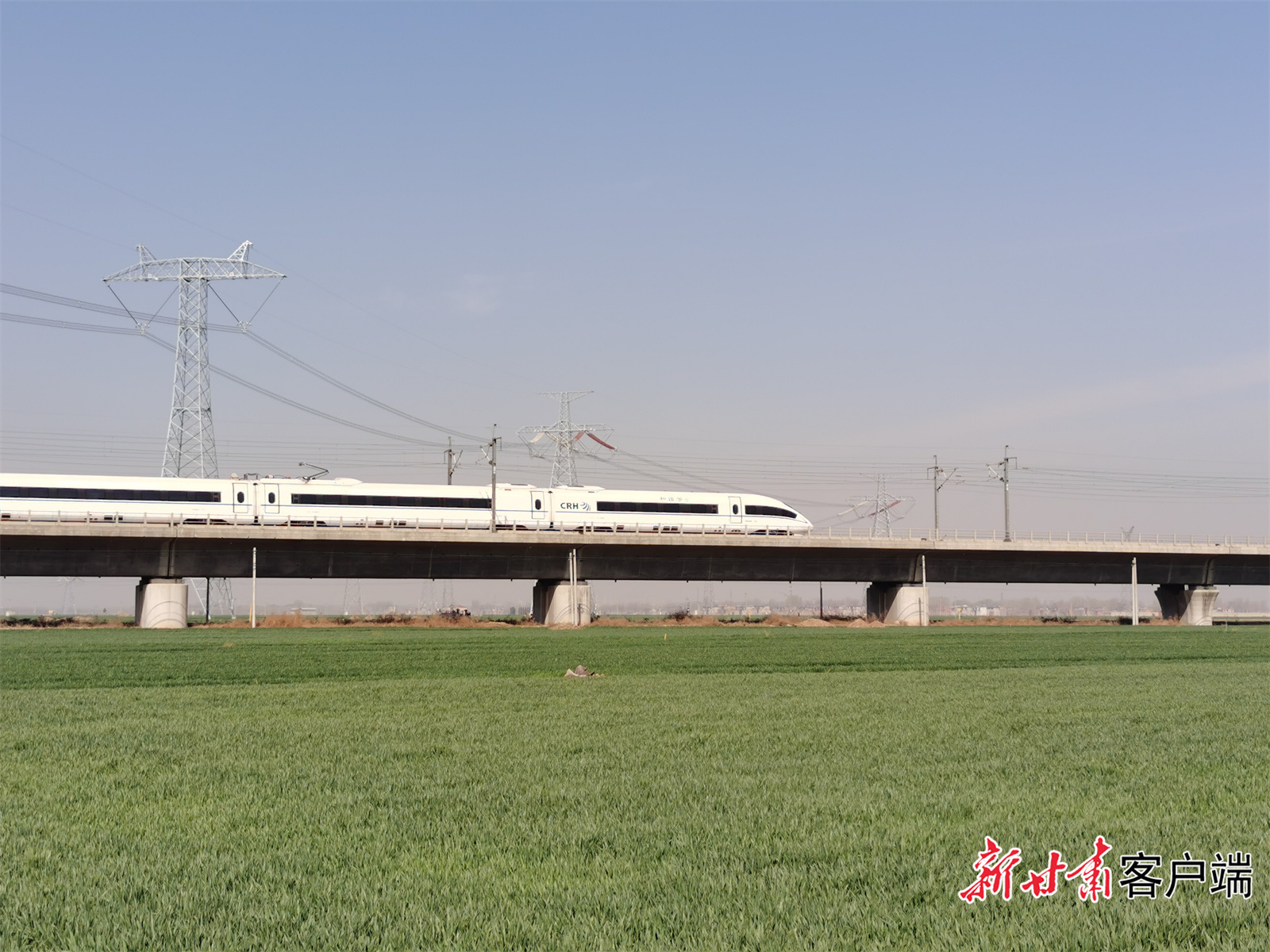 陇电入鲁工程穿越京广高铁　新甘肃&middot;甘肃日报记者　王占东