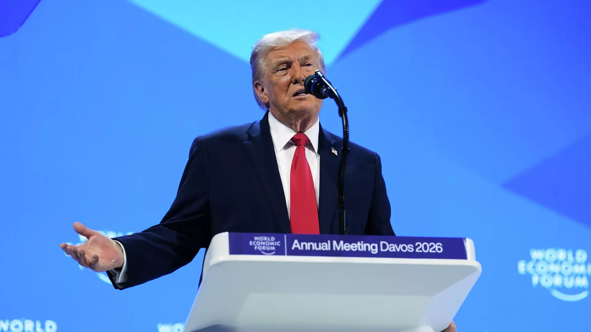 全文丨特朗普达沃斯猛烈抨击北约、欧洲:他们不感激美国所做的一切;他们对自己所做的事太可怕了,他们在毁灭自己