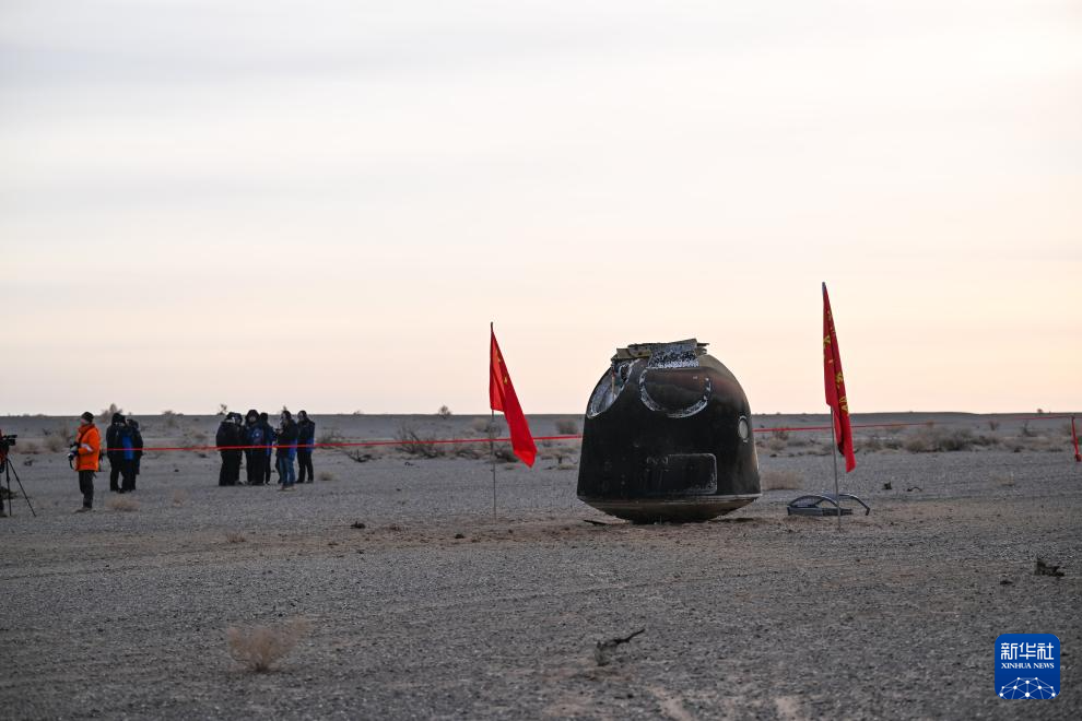 1月19日，神舟二十号飞船安全顺利返回东风着陆场，至此，中国空间站太空应急行动主要任务圆满完成。新华社记者 李志鹏 摄
