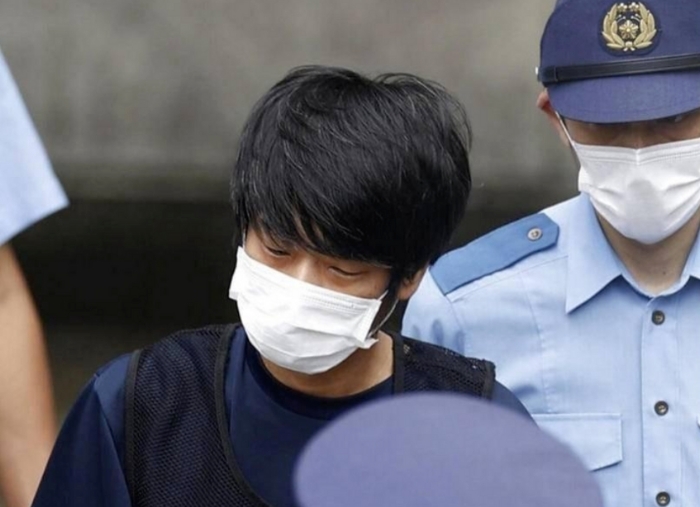 人物|枪杀安倍被判无期,他是如何一步步走上这条路的?