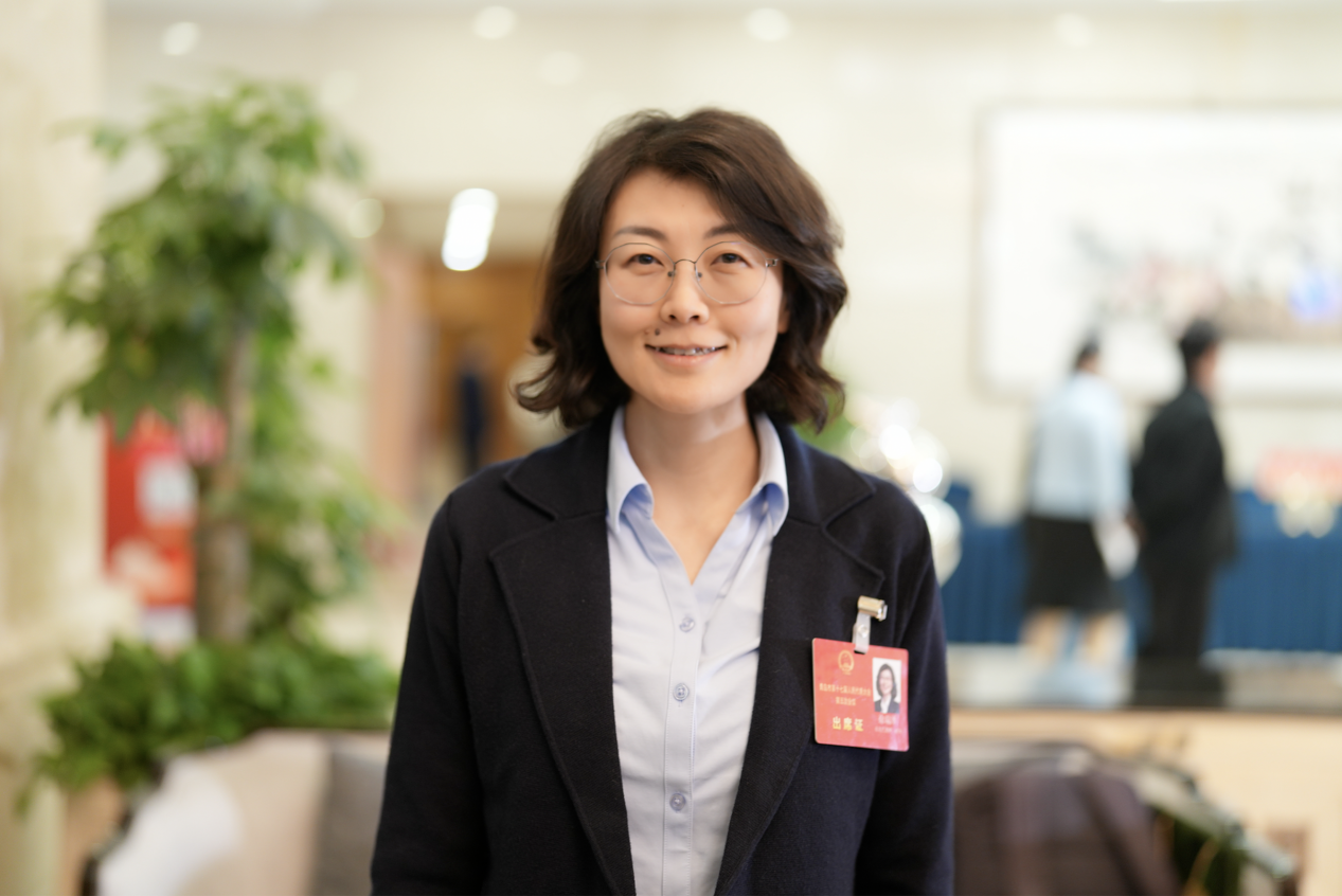 青岛市人大代表徐瑞泽：积极推进专业文体项目进室内，释放消费市场潜力