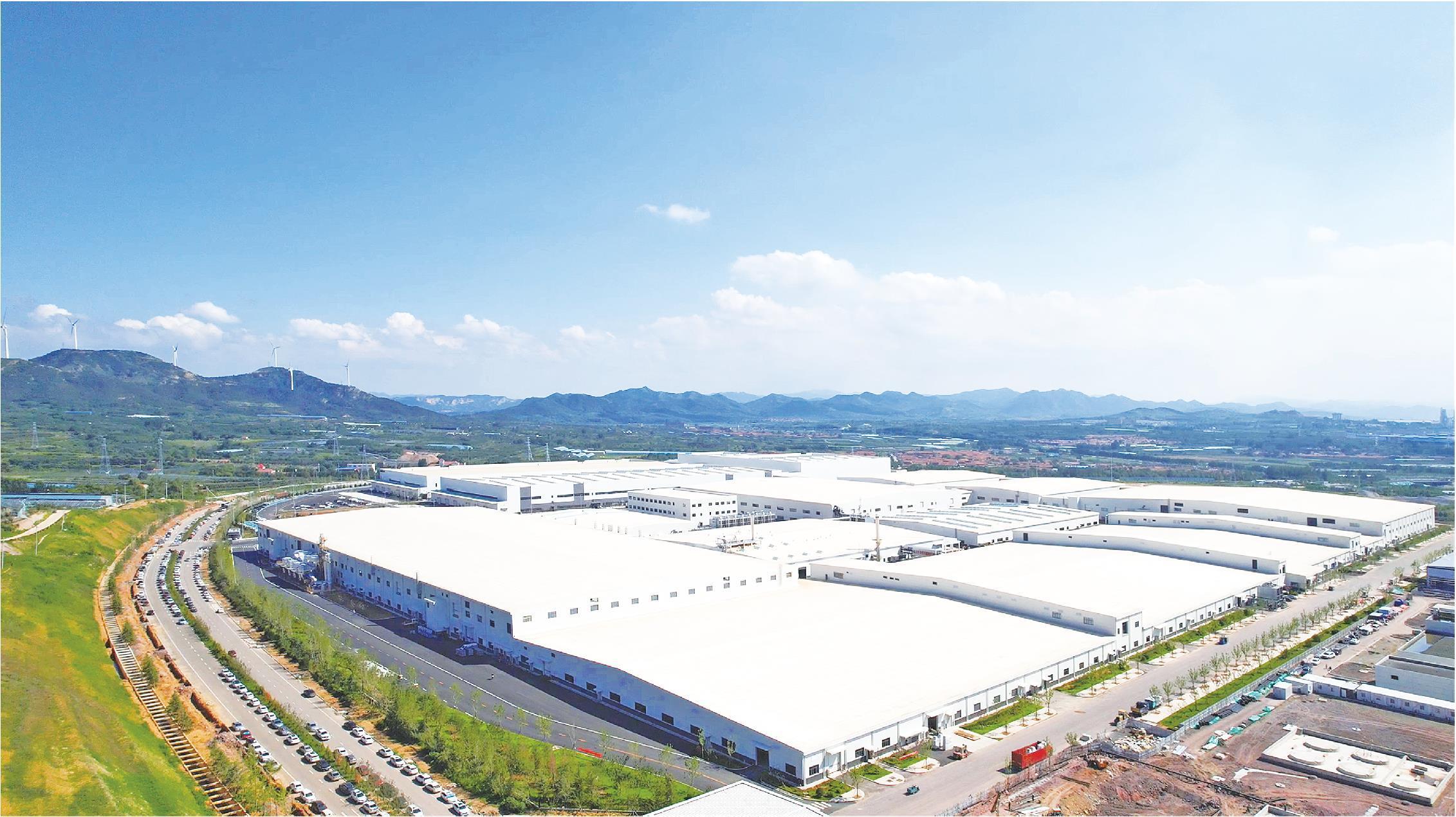 从产业到产业链，再到产业生态的构建，烟台新能源汽车产业“拔节生长”。图为潍柴弗迪电池有限公司。