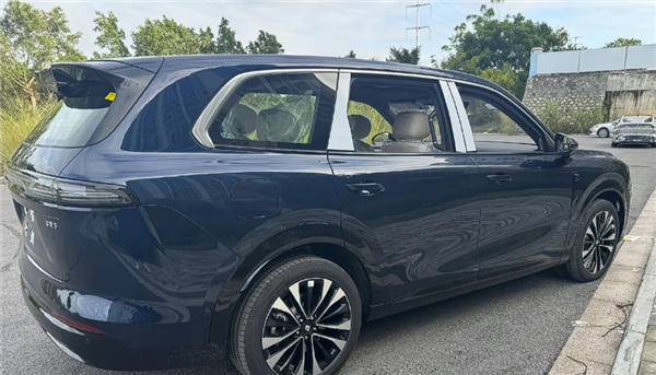 全系配华为智能 宝骏华境S更多信息曝光：532大SUV空间有魔法