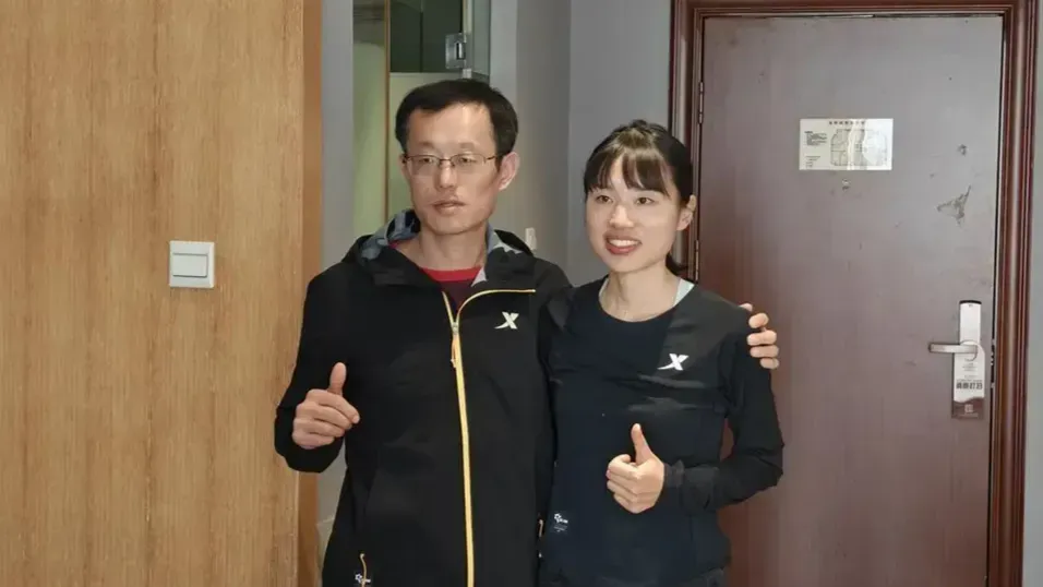 凤凰晚报|李亚鹏自曝被女儿拉黑，坦言“爱孩子就别有所求”