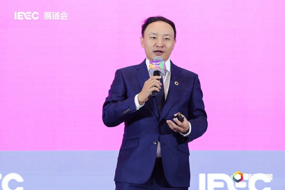 世界无人机大会秘书长、深圳市中安无人系统研究院院长杨鹏