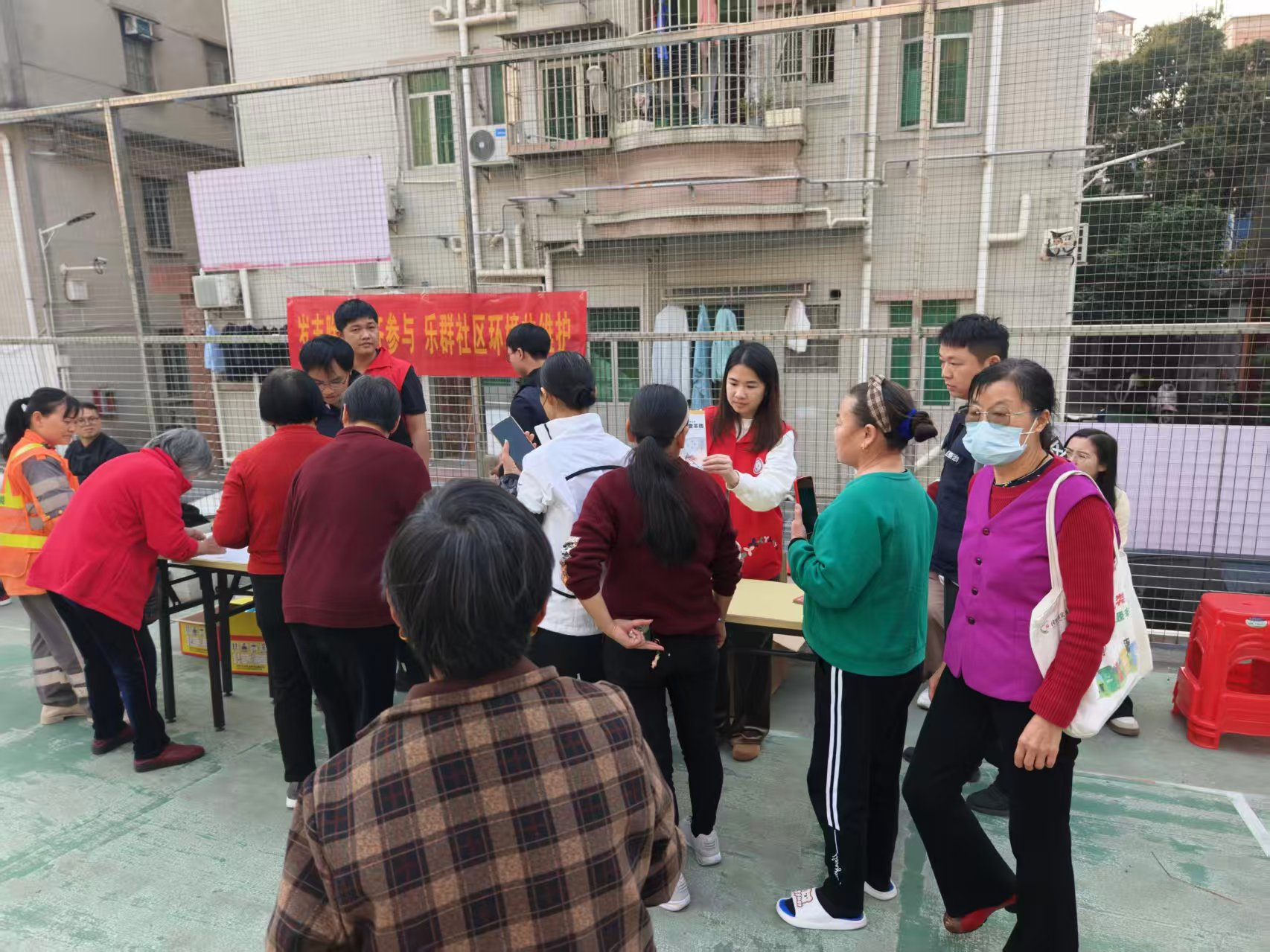 岁末除四害 全民齐参与！宝安西乡乐群社区掀起冬春季爱国卫生运动热潮